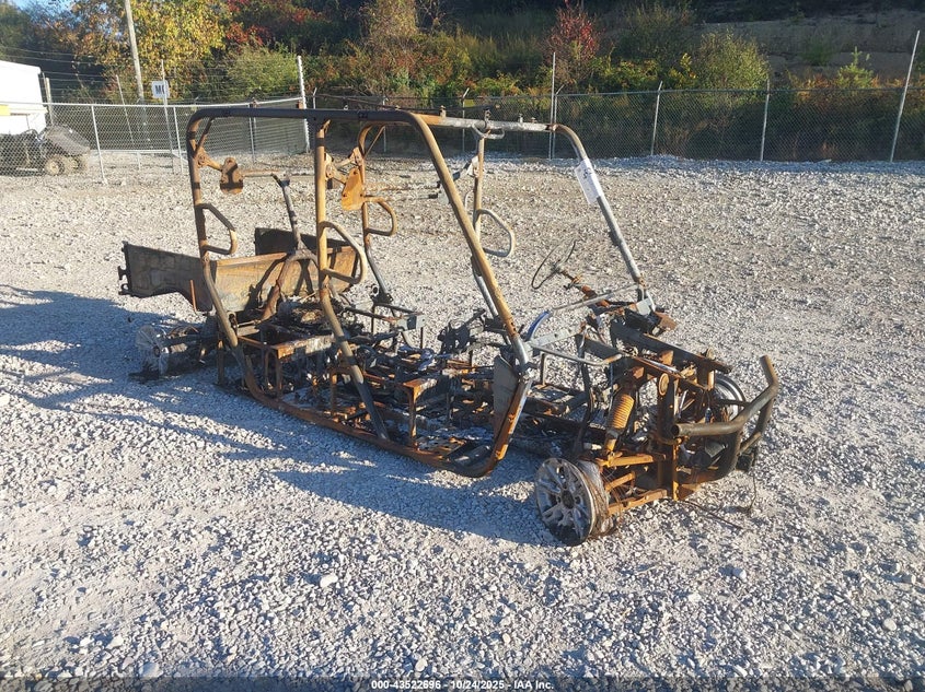 2016 HISU CUB CADET - LWGMDWZ13GA000986