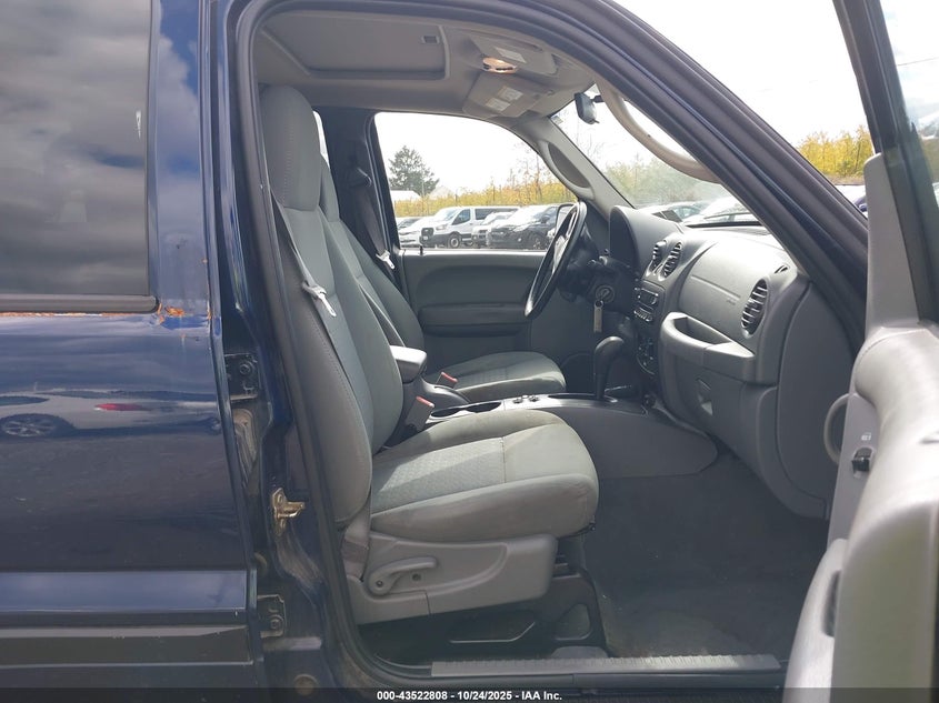 1J4GL48K36W113766 2006 JEEP LIBERTY (NORTH AMERICA) photo no. 5