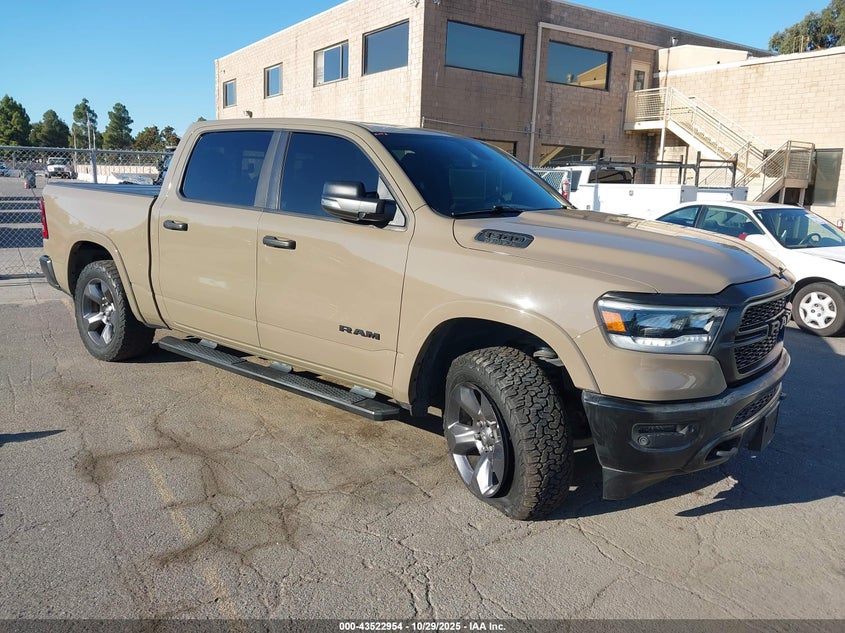 RAM 1500 BIG HORN 4X4 5 7 BOX