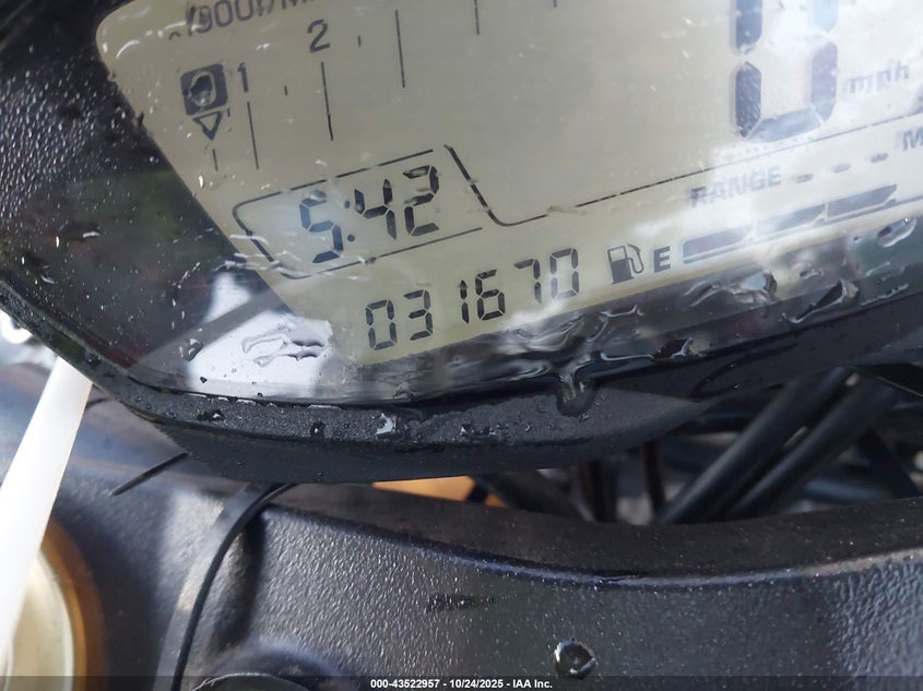 2021 SUZUKI GSX-S750 M/Z JS1C533B7M7100150