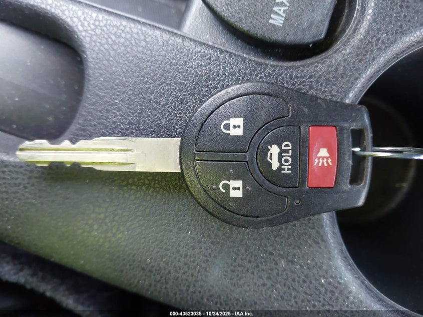 2017 NISSAN VERSA 1.6 SV 3N1CN7AP7HL821679