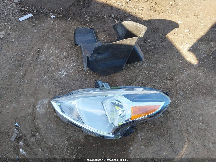 2017 NISSAN VERSA 1.6 SV 3N1CN7AP7HL821679