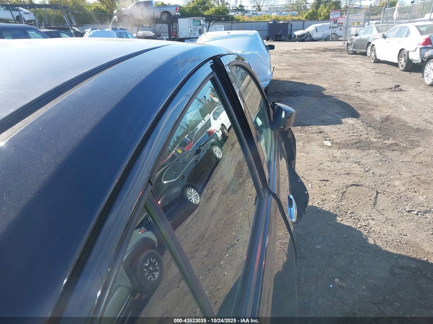 2017 NISSAN VERSA 1.6 SV 3N1CN7AP7HL821679