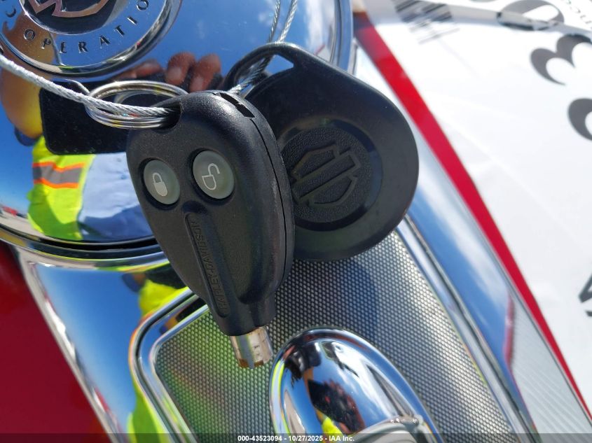 2011 Harley-Davidson Fltruse VIN: 1HD1TA810BB950170 Lot: 43523094