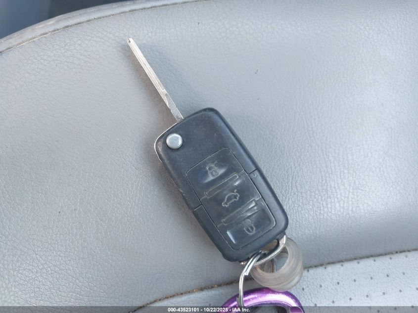 2006 Volkswagen New Beetle 2.5 VIN: 3VWPW31C46M403280 Lot: 43523101