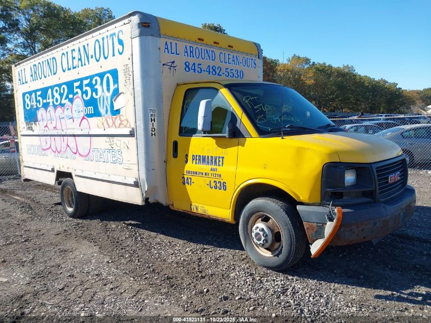 2005 GMC Savana Cutaway Standard