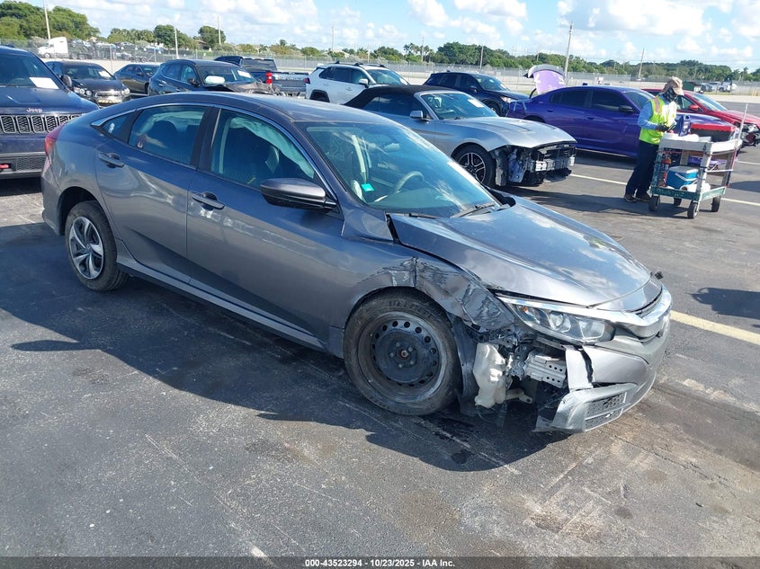 2018 HONDA CIVIC LX - 19XFC2F52JE023420