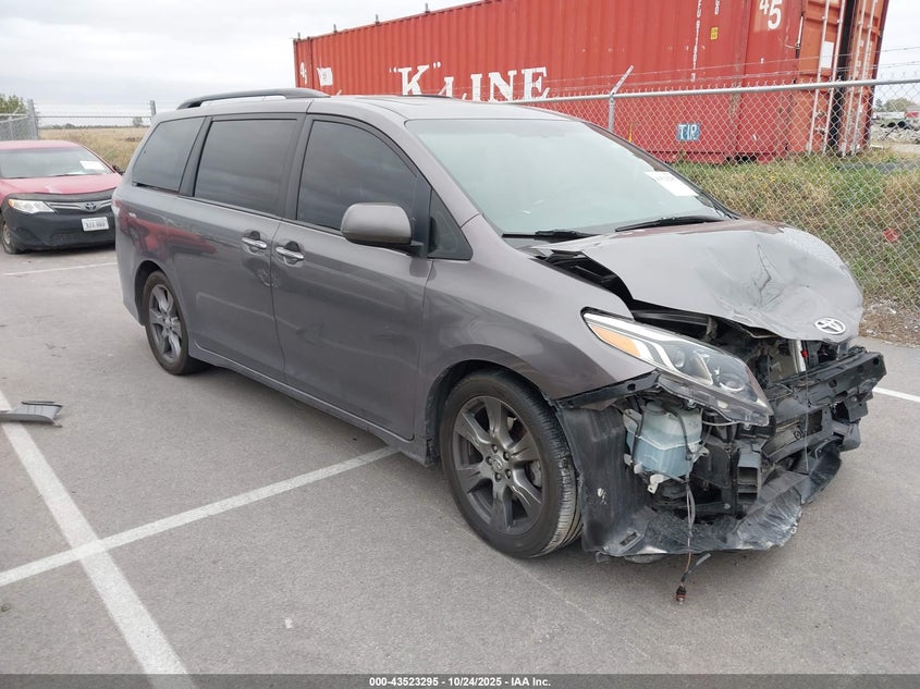 2017 TOYOTA SIENNA SE - 5TDXZ3DCXHS807533
