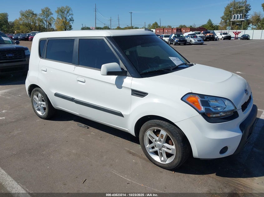 KIA SOUL +