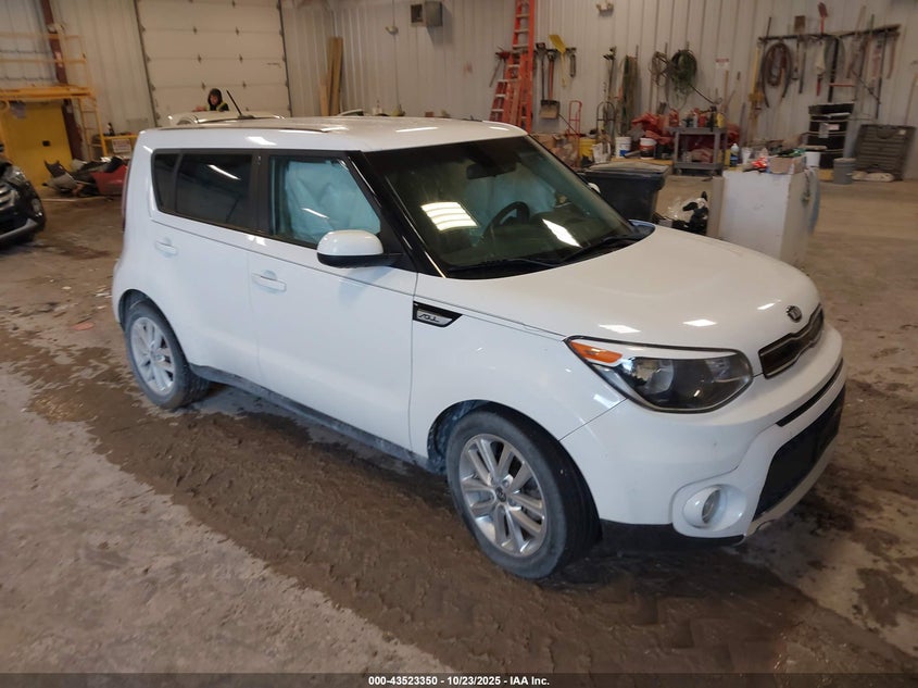 2017 KIA SOUL + - KNDJP3A5XH7497671