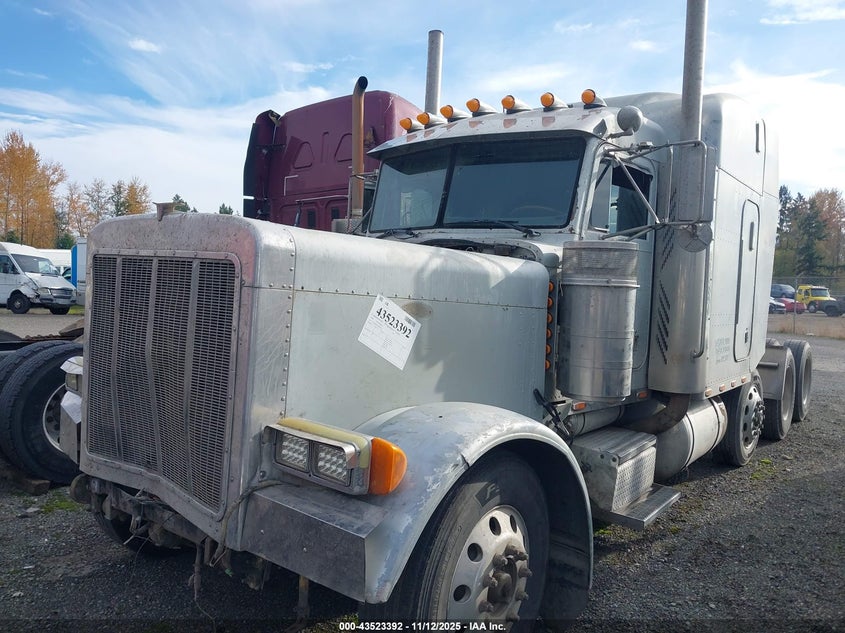 1XP5DB9X7WD444711 1998   photo no. 2
