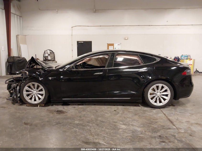 2017 Tesla Model S 60/75 VIN: 5YJSA1E1XHF218683 Lot: 43523459