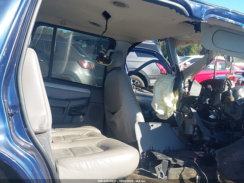 1FMZU63K25UA76598 2005 FORD EXPLORER photo no. 8
