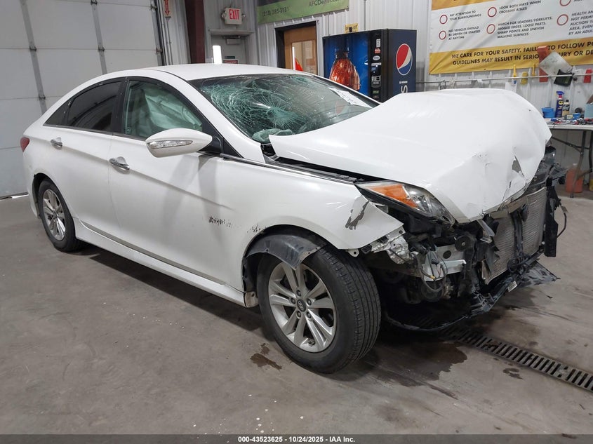 2014 HYUNDAI SONATA GLS - 5NPEB4AC6EH935341