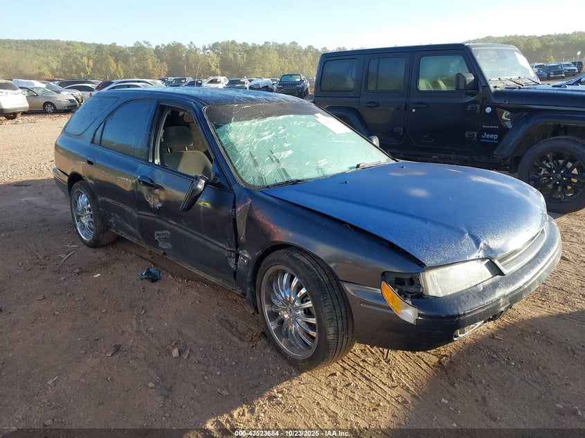 1995 Honda Accord Lx VIN: 1HGCE1821SA006088 Lot: 43523684