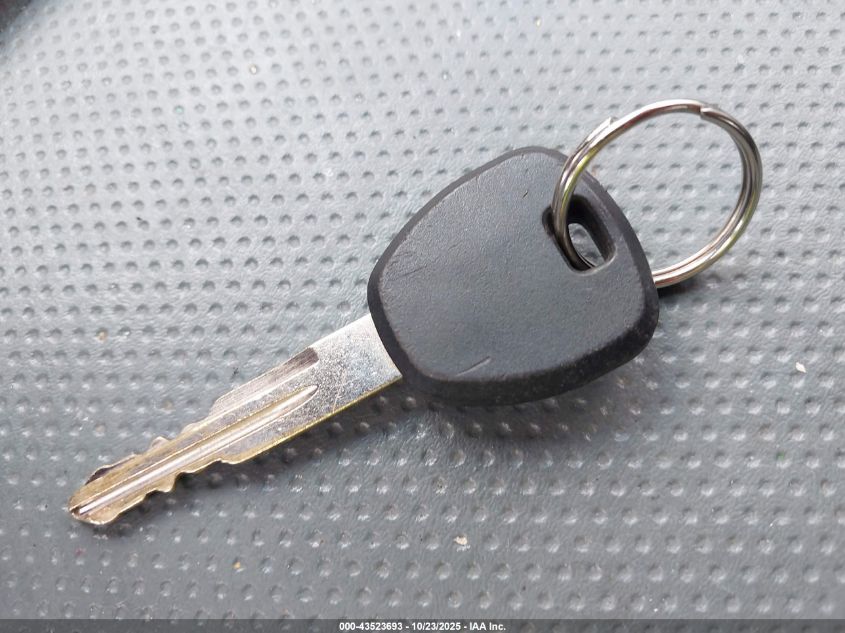 2002 Honda Odyssey Lx VIN: 5FNRL18582B043090 Lot: 43523693