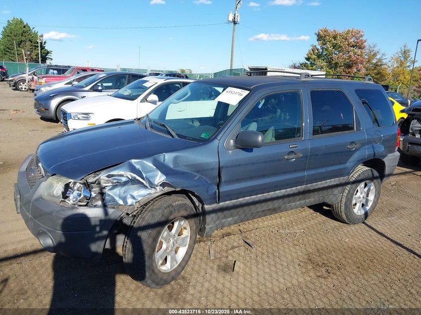 1FMCU03115KD64196 2005 FORD ESCAPE photo no. 13