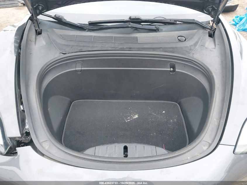 2018 Tesla Model 3 Long Range/Performance VIN: 5YJ3E1EBXJF114086 Lot: 43523733