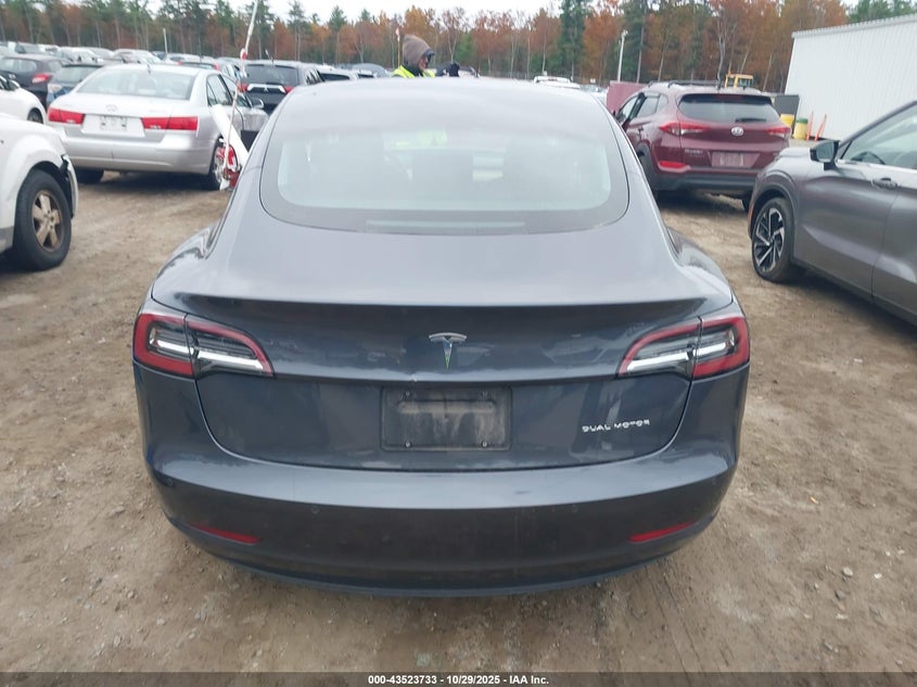 2018 Tesla Model 3 Long Range/Performance VIN: 5YJ3E1EBXJF114086 Lot: 43523733