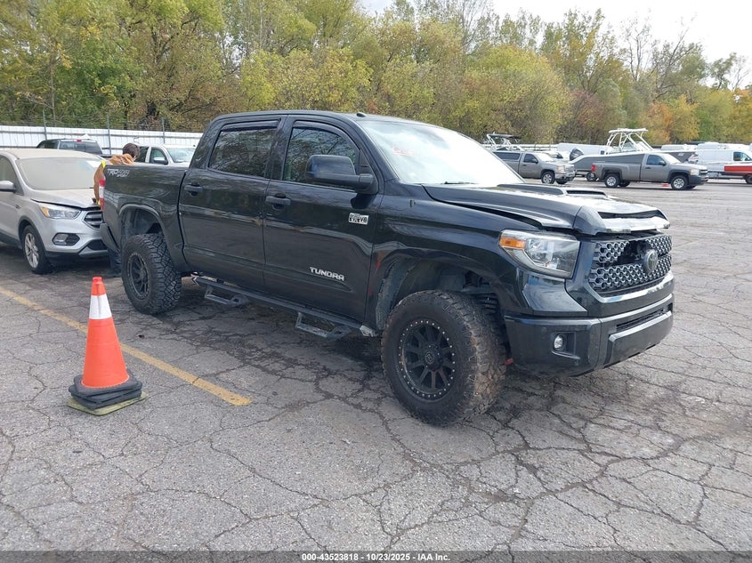 TOYOTA TUNDRA SR5 5.7L V8