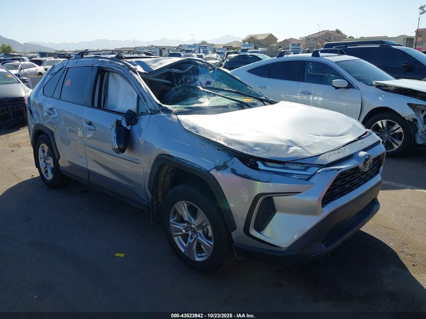 TOYOTA RAV4 XLE