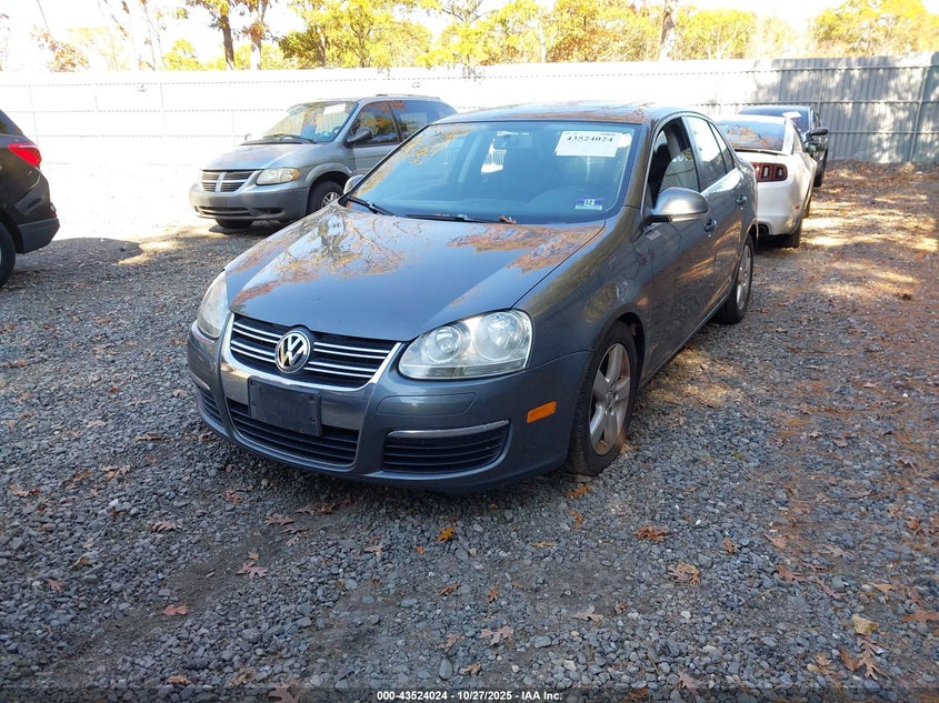 3VWRZ71K39M071867 2009 VOLKSWAGEN JETTA photo no. 2