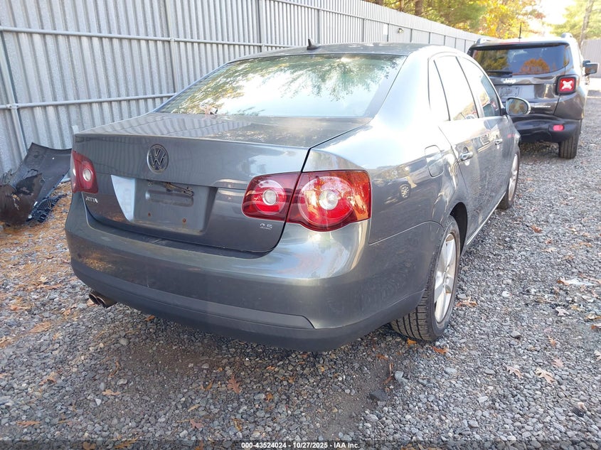 3VWRZ71K39M071867 2009 VOLKSWAGEN JETTA photo no. 4