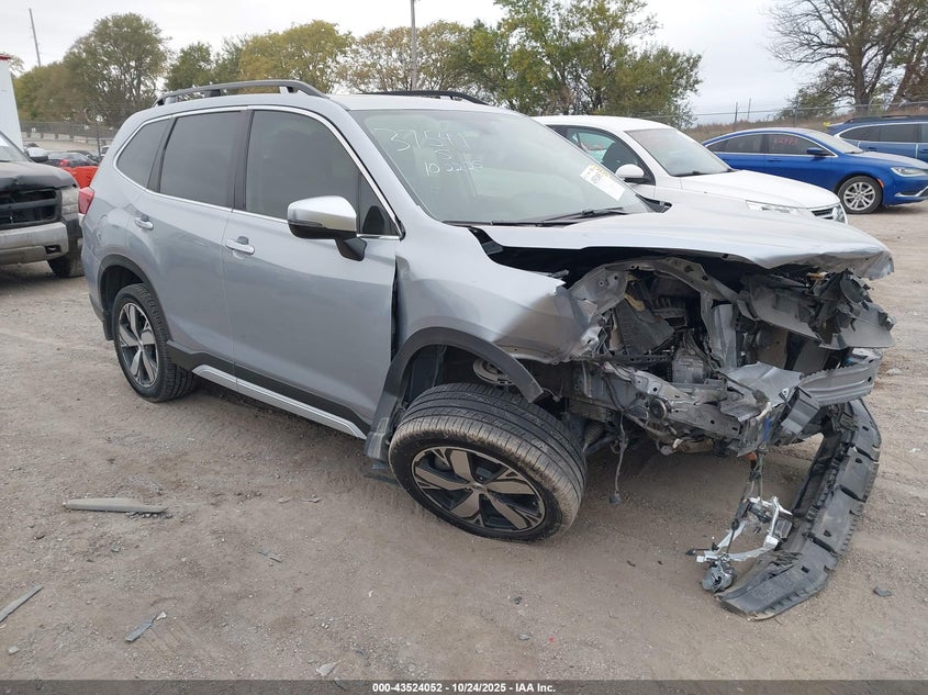 SUBARU FORESTER TOURING