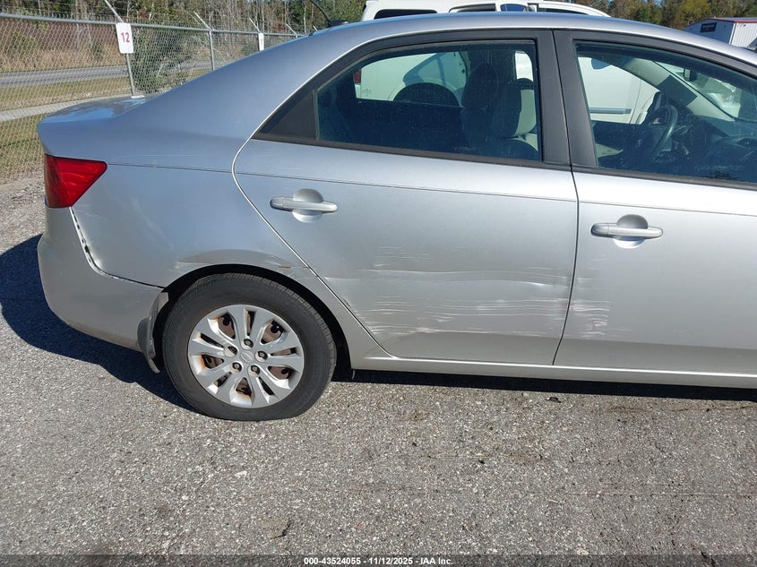 2011 Kia Forte Ex VIN: KNAFU4A21B5891358 Lot: 43524055