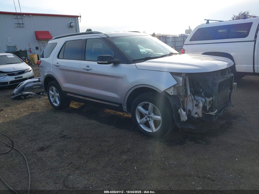 FORD EXPLORER XLT