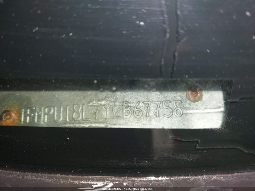 2000 Ford Expedition Eddie Bauer VIN: 1FMPU18L7YLB67758 Lot: 43524127