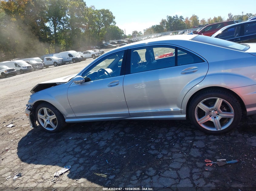 2008 Mercedes-Benz S 550 VIN: WDDNG71X28A185542 Lot: 43524167