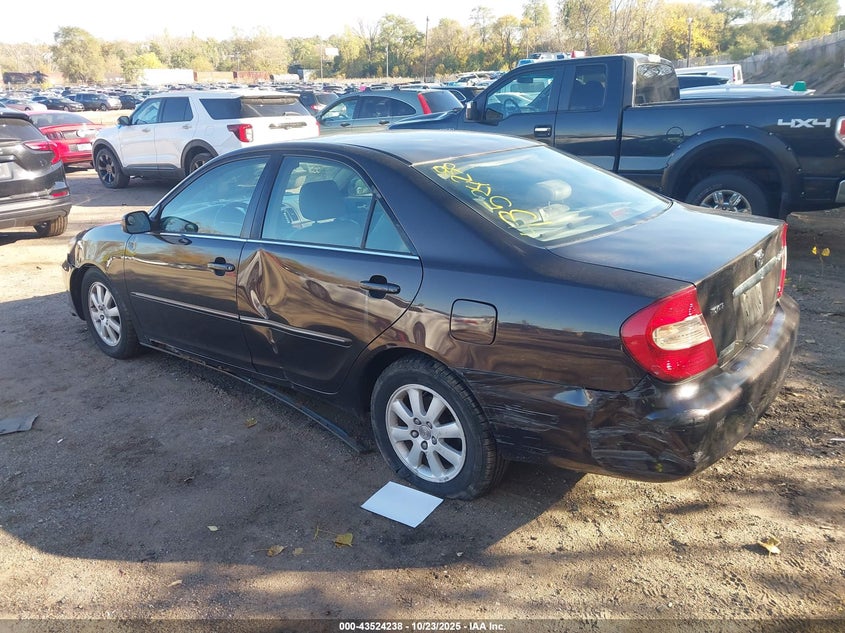 4T1BF30K22U512408 2002 TOYOTA CAMRY photo no. 3