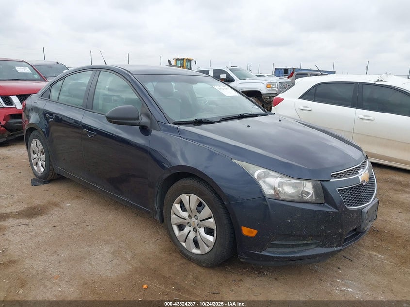 CHEVROLET CRUZE LS AUTO