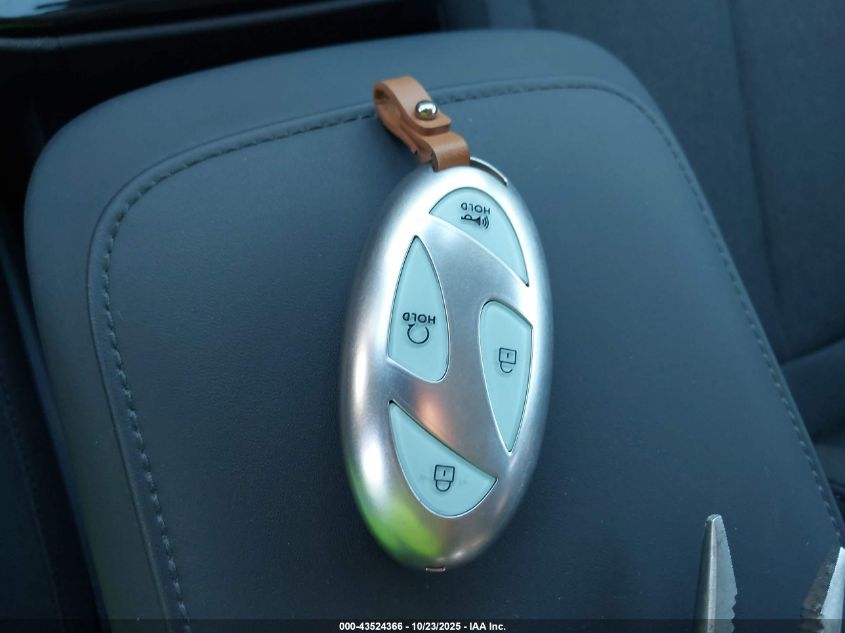 2025 Hyundai Ioniq 5 Se Standard Range VIN: 7YAKM4DB6SY021285 Lot: 43524366