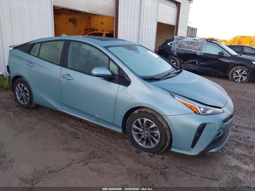 TOYOTA PRIUS XLE