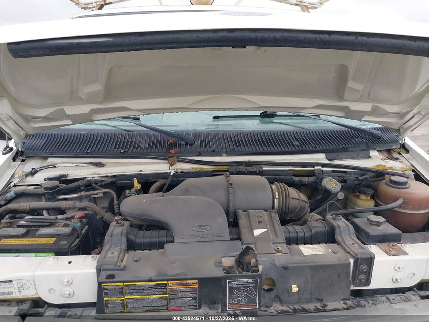 1998 Ford E-250 Commercial VIN: 1FTPE2429WHB28111 Lot: 43524571