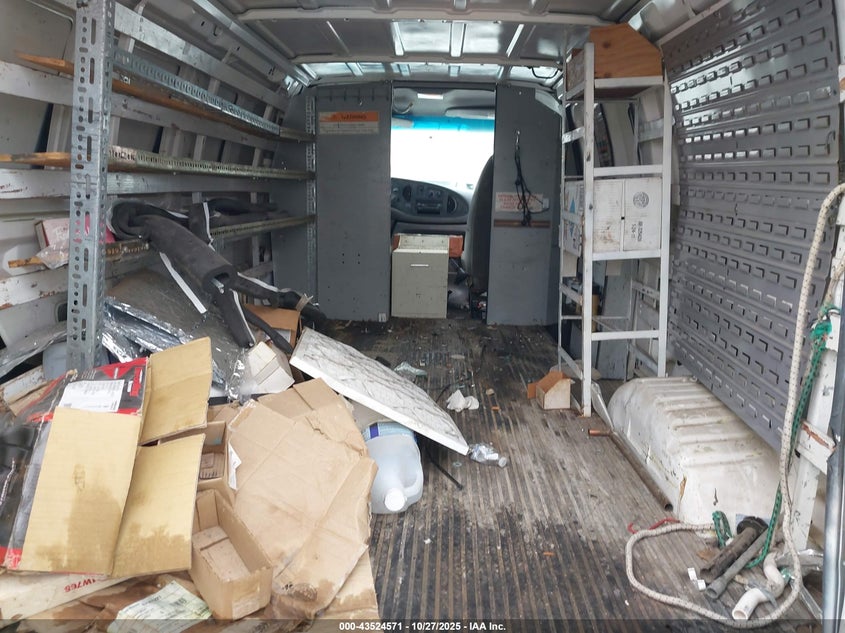 1998 Ford E-250 Commercial VIN: 1FTPE2429WHB28111 Lot: 43524571