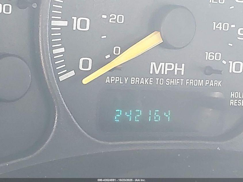 2000 Chevrolet Silverado 1500 Ls VIN: 2GCEC19T9Y1138541 Lot: 43524591