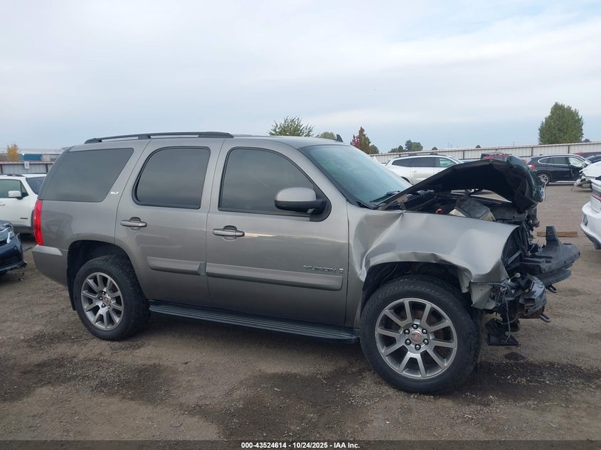 2008 GMC Yukon Slt VIN: 1GKFK13078J121074 Lot: 43524614