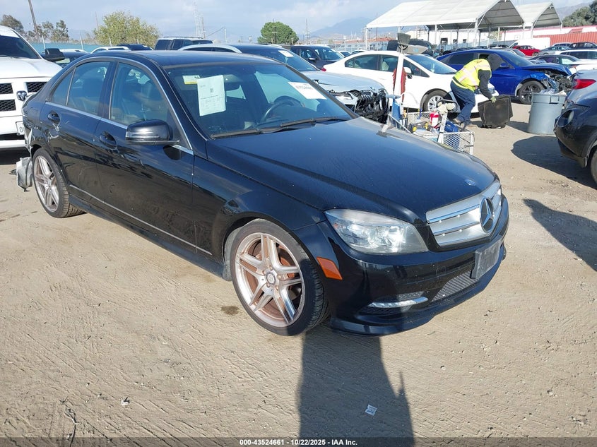 MERCEDES-BENZ C-CLASS LUXURY
