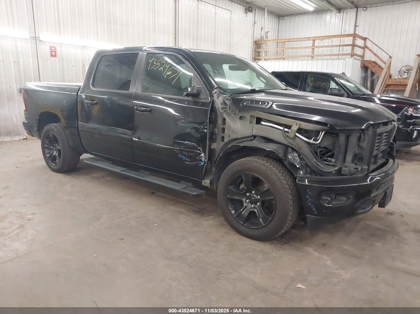 RAM 1500 BIG HORN 4X4 5 7 BOX