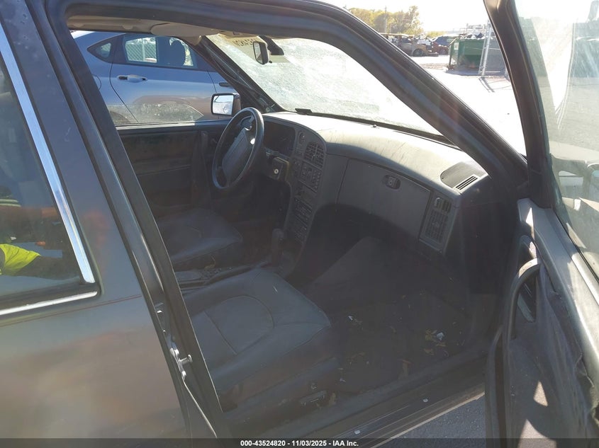 YS3CL58L8L2001799 1990 SAAB 9000 photo no. 5