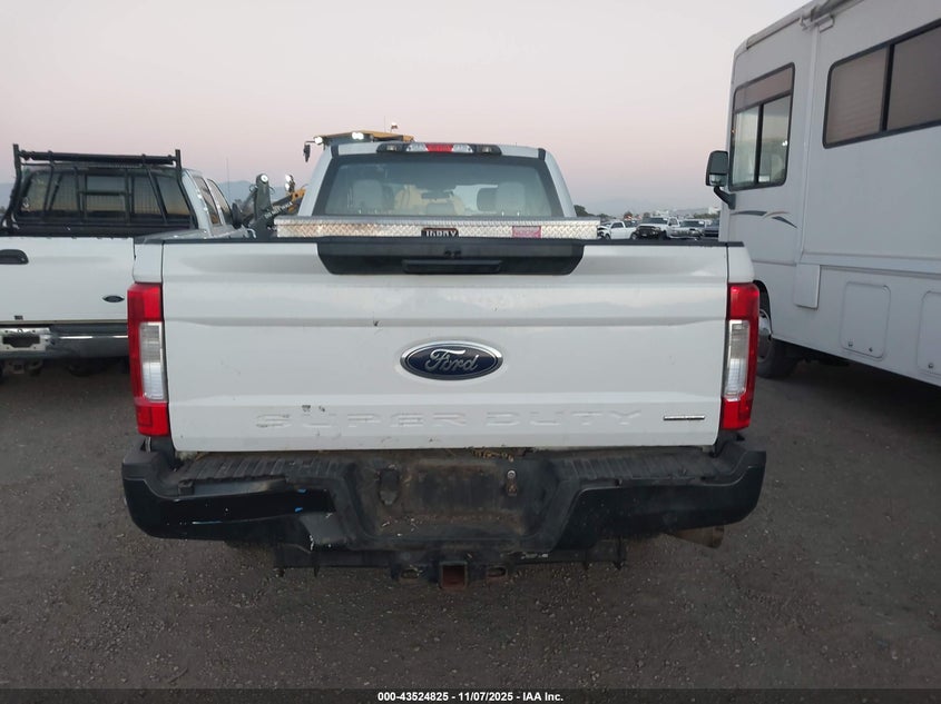 2018 Ford F-250 Xl VIN: 1FT7W2A62JEB98239 Lot: 43524825