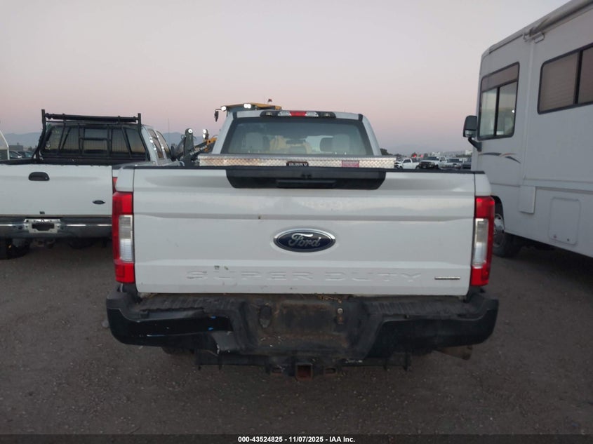 2018 Ford F-250 Xl VIN: 1FT7W2A62JEB98239 Lot: 43524825
