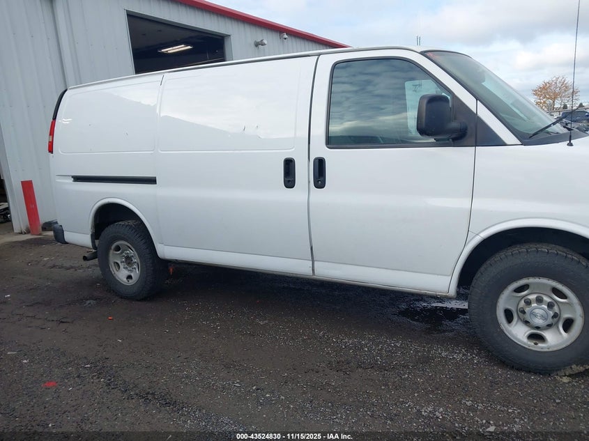 2015 Chevrolet Express 2500 Work Van VIN: 1GCWGFCFXF1274902 Lot: 43524830