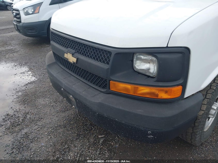 2015 Chevrolet Express 2500 Work Van VIN: 1GCWGFCFXF1274902 Lot: 43524830