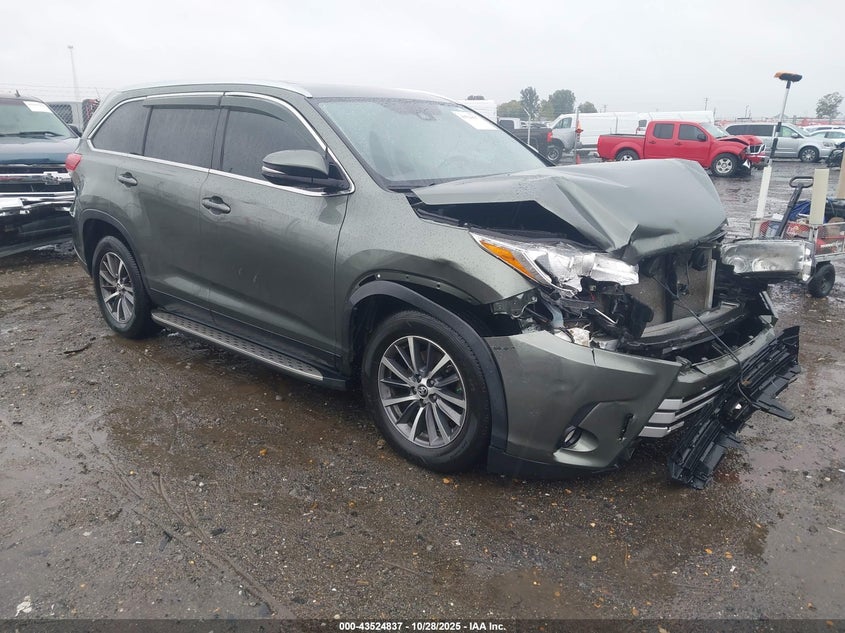 TOYOTA HIGHLANDER XLE