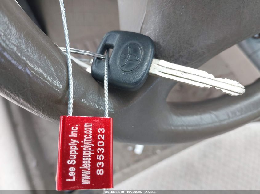 2003 Toyota Camry Le VIN: 4T1BE32K53U739822 Lot: 43524849