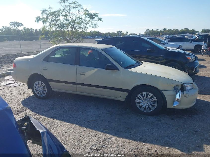 2000 Toyota Camry Le VIN: 4T1BG22K2YU975047 Lot: 43524858